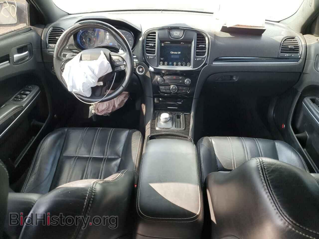 2017 CHRYSLER 300 - VIN: 2C3CCABGXHH655444 - Фото 8