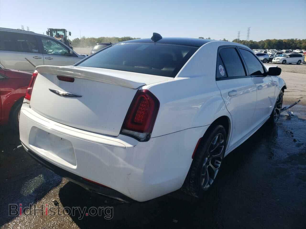 2016 CHRYSLER 300 - VIN: 2C3CCABT9GH238764 - Фото 4