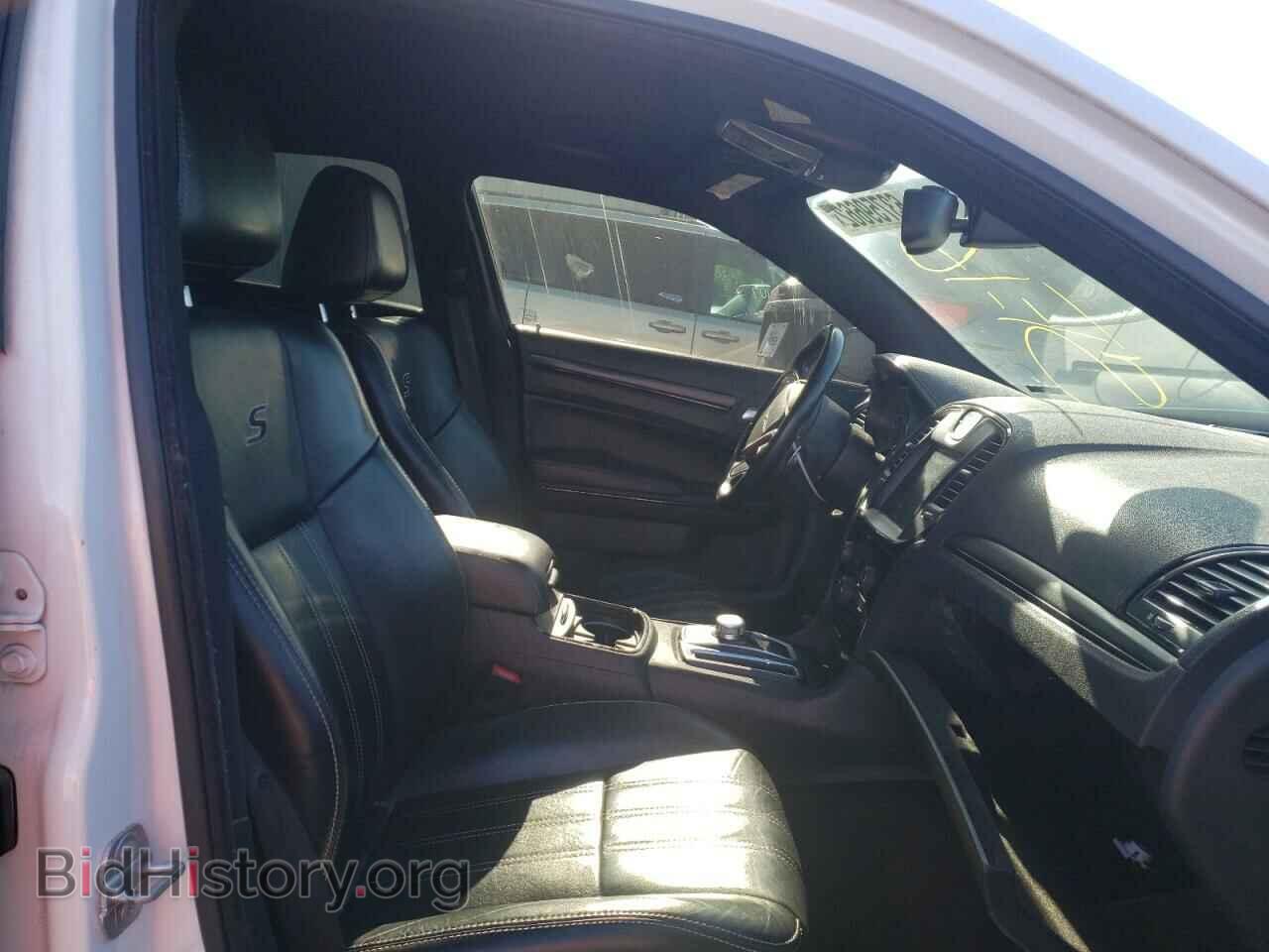 2016 CHRYSLER 300 - VIN: 2C3CCABT9GH238764 - Фото 5