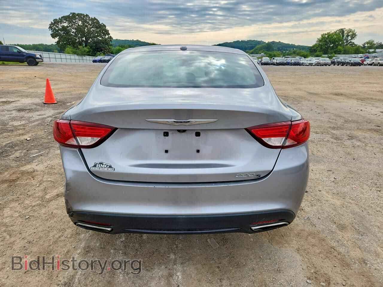 2016 Chrysler 200 (VIN 1C3CCCBB1GN118077) — photo 6 of 12