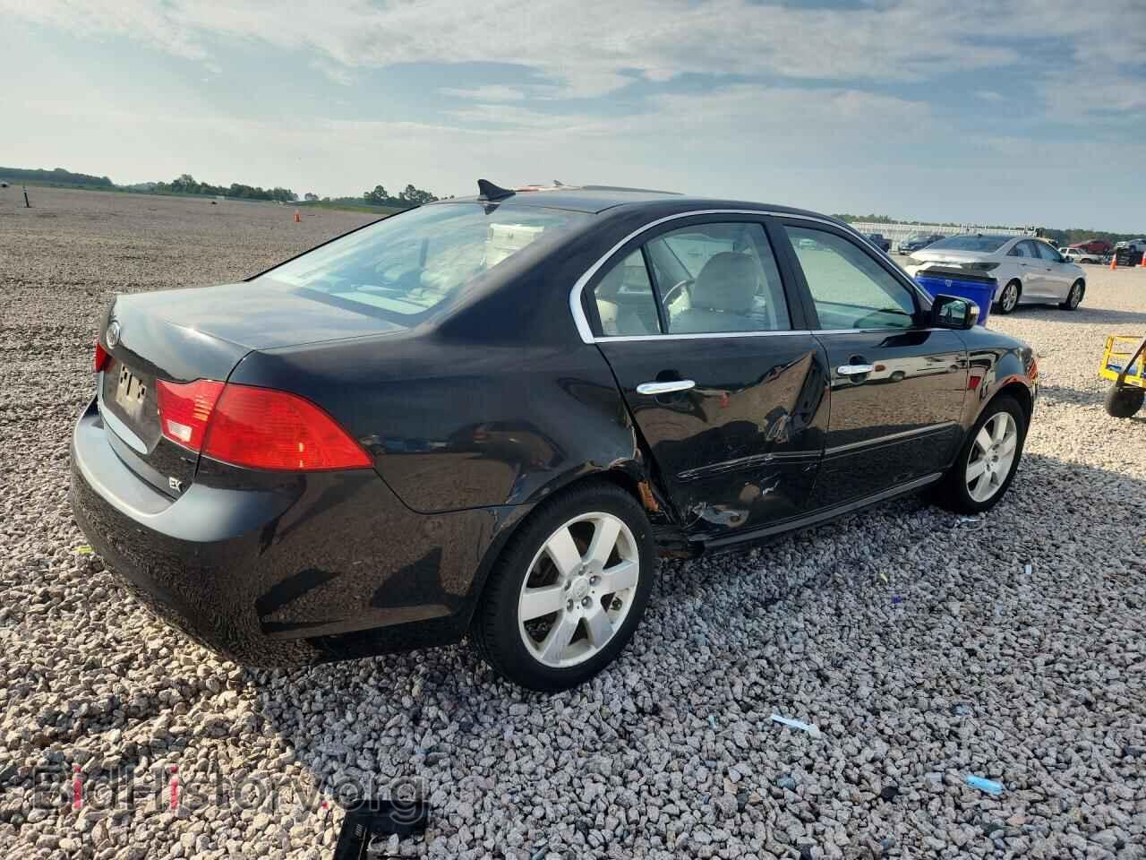 2009 KIA OPTIMA - VIN: KNAGE228995311678 - Photo 3