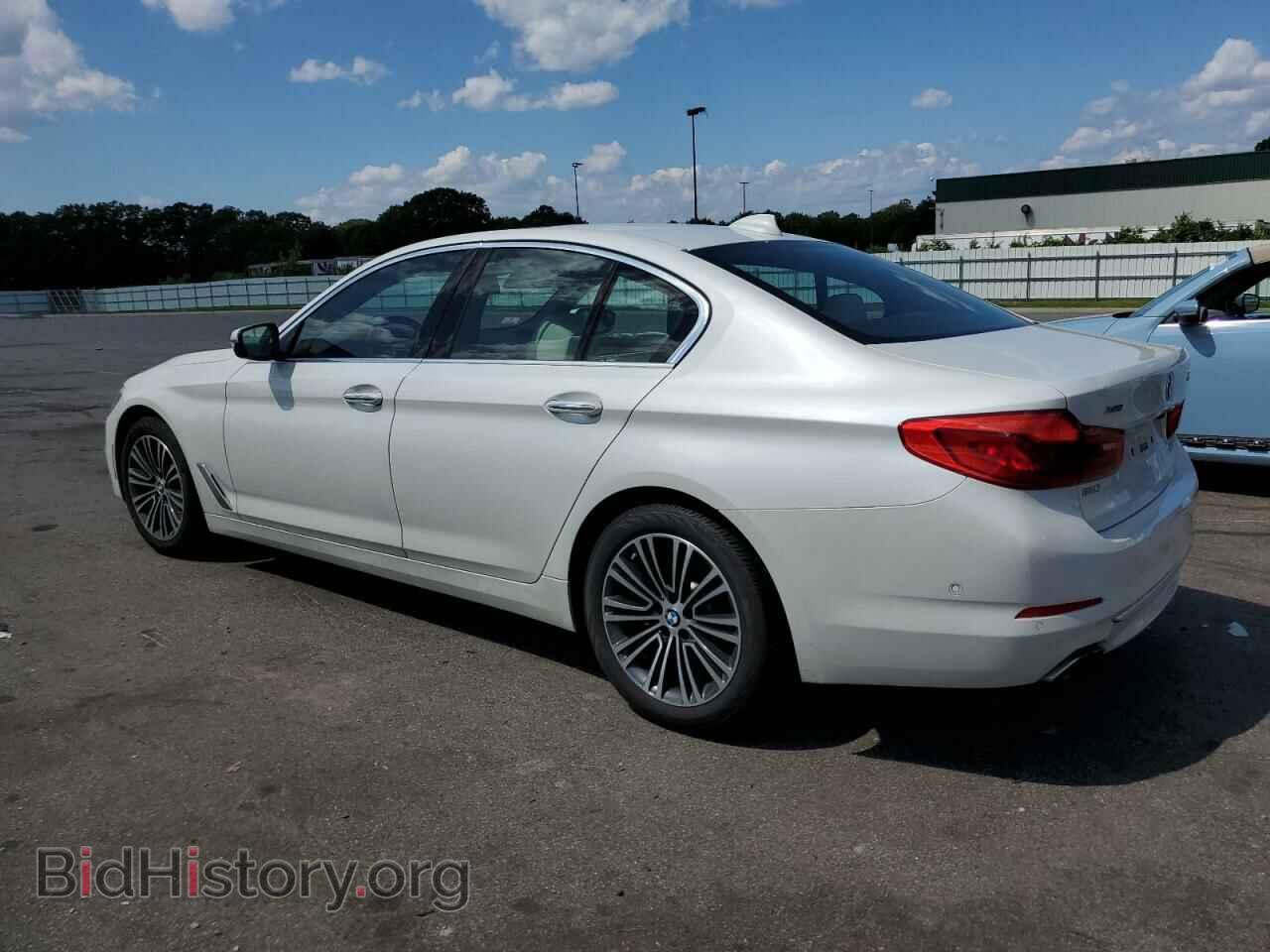 2017 BMW 5 SERIES - VIN: WBAJE7C36HG887141 - Фото 2