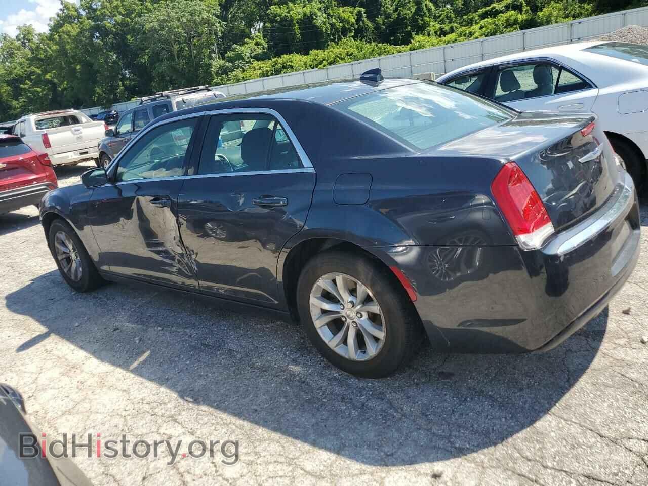 2019 CHRYSLER 300 - VIN: 2C3CCAAG0KH569035 - Фото 2