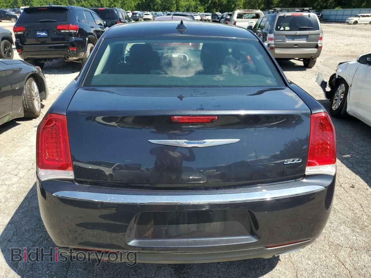 2019 CHRYSLER 300 - VIN: 2C3CCAAG0KH569035 - Фото 6