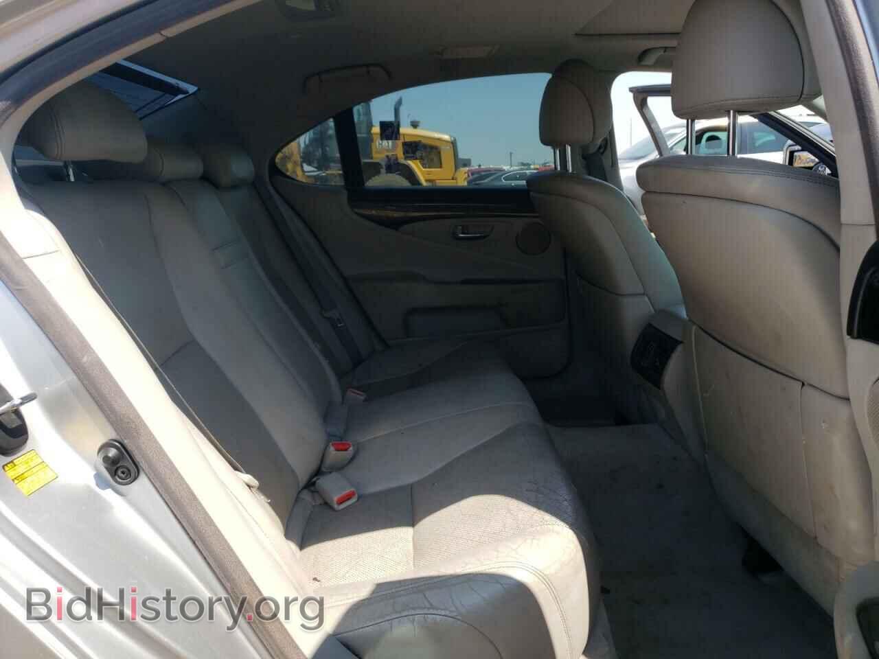 2011 LEXUS LS460 - VIN: JTHBL5EF3B5107882 - Photo 10