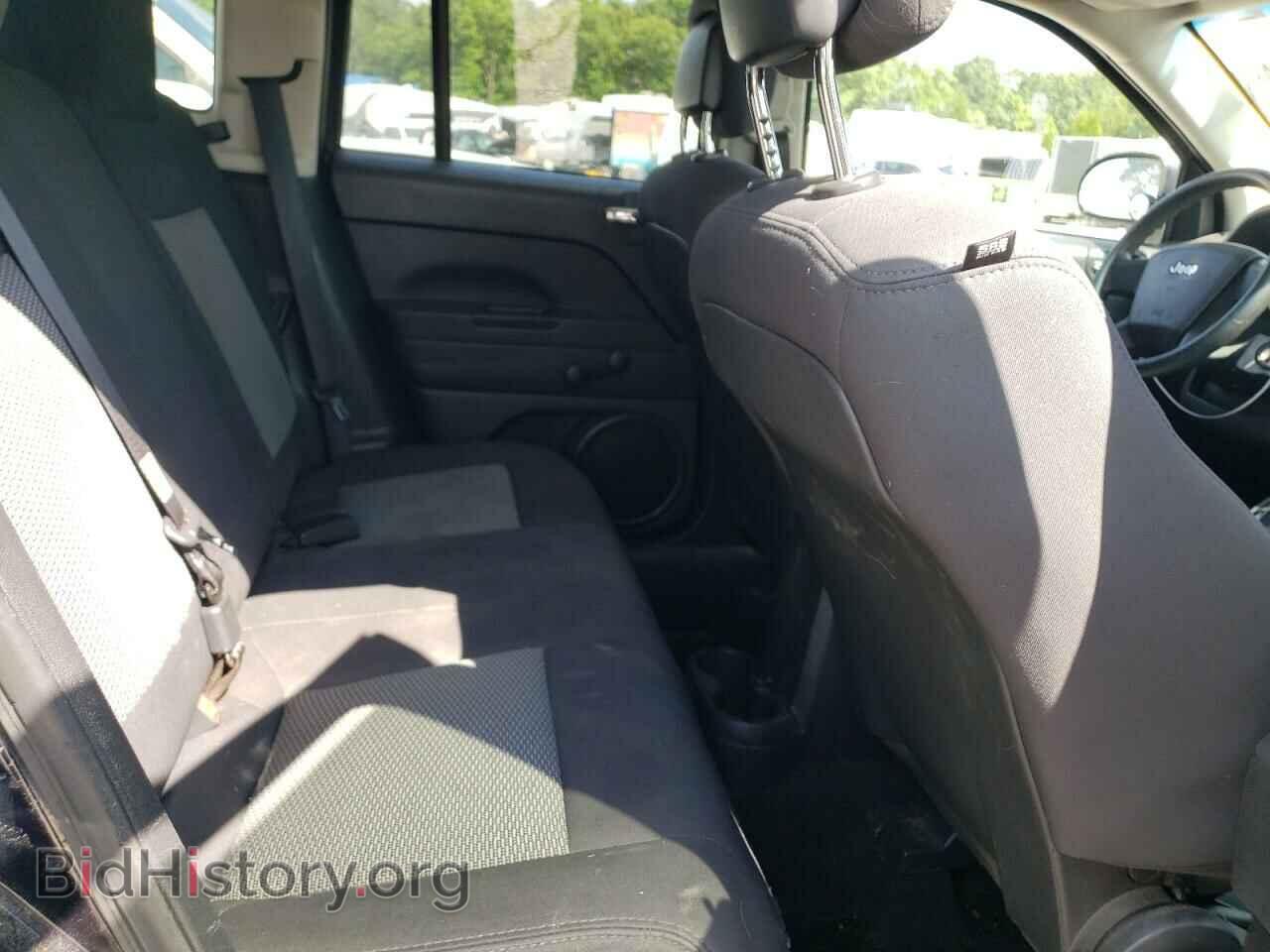 2010 JEEP COMPASS - VIN: 1J4NT1FB0AD659003 - Photo 11