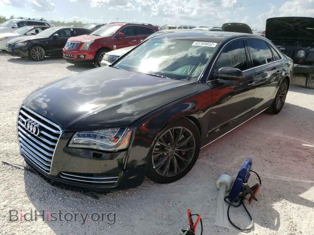 2011 AUDI A8 - VIN: WAURVAFD9BN027175 - Фото 2