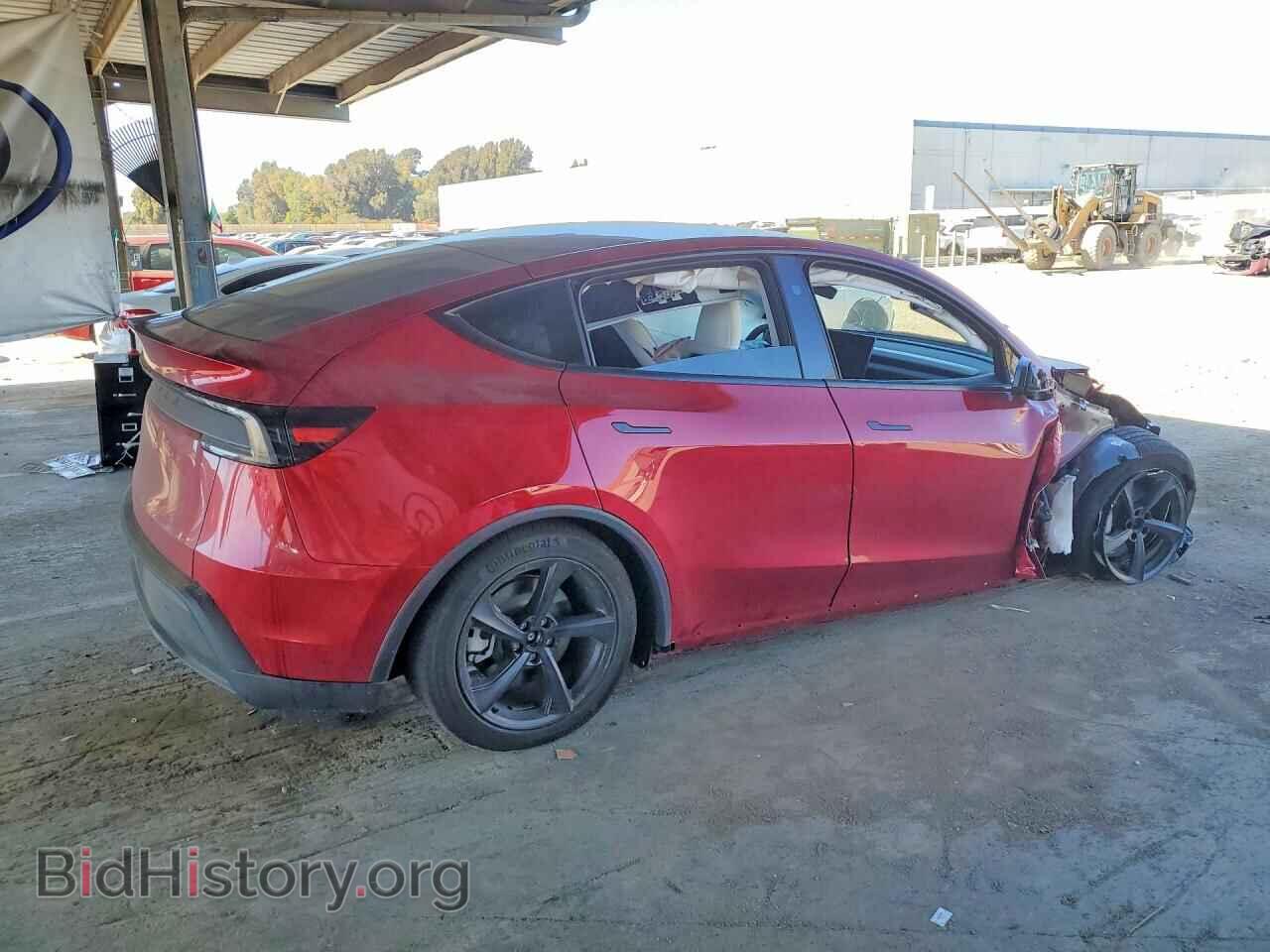 2026 TESLA MODEL Y - VIN: 7SAYGDED6TF377538 - Photo 3