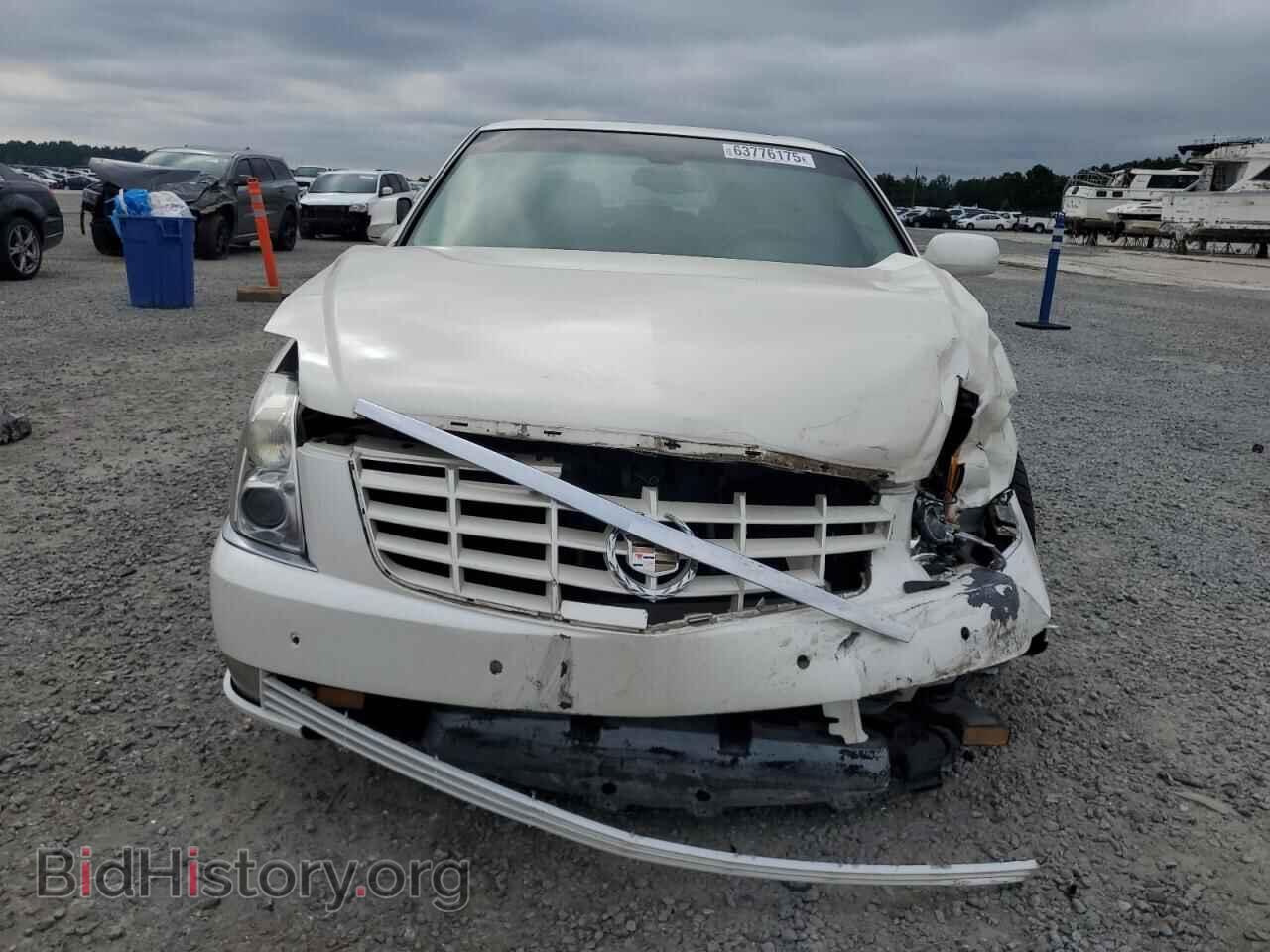 2011 CADILLAC DTS - VIN: 1G6KH5E68BU133678 - Photo 5