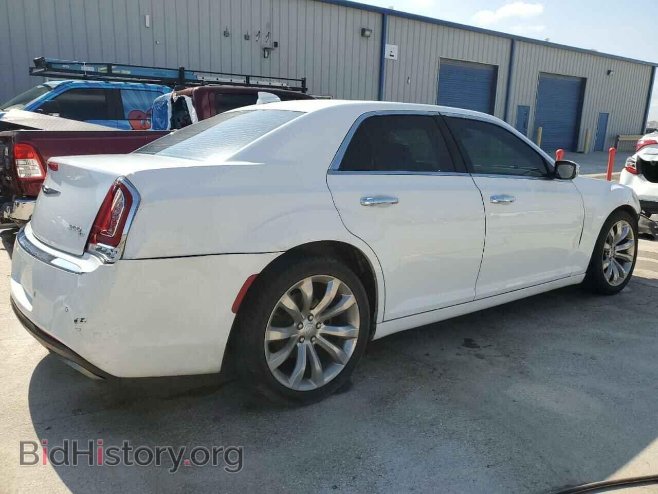 2017 CHRYSLER 300 - VIN: 2C3CCAEG7HH570234 - Фото 3