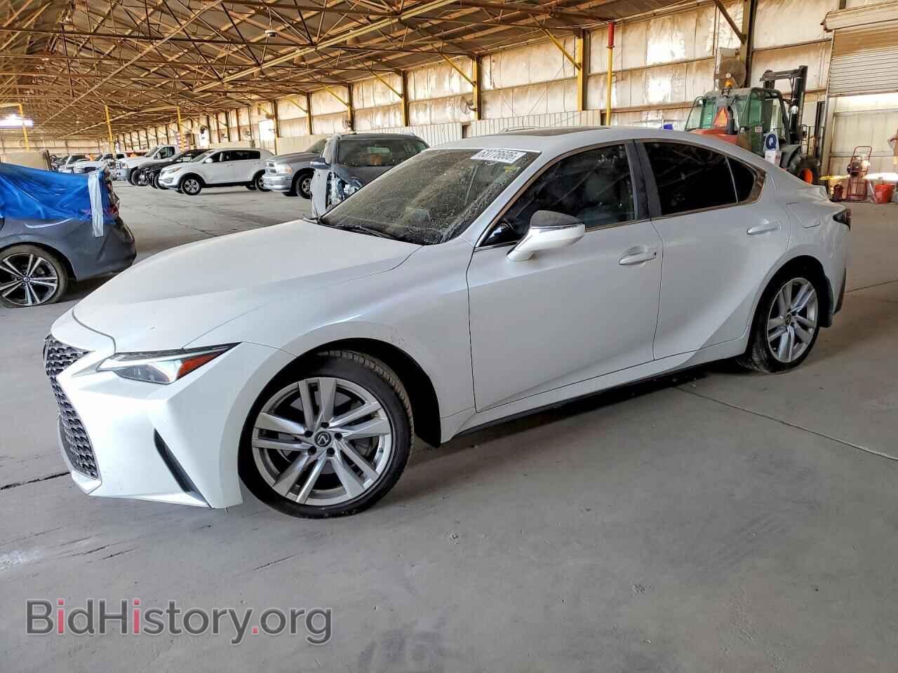 Фотография JTHC81F2XM5047094 - LEXUS IS 2021