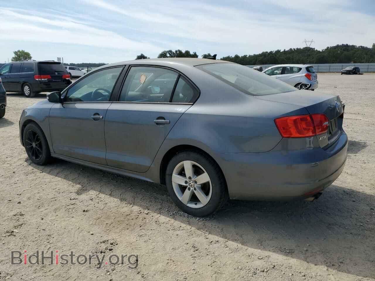 2011 VOLKSWAGEN JETTA - VIN: 3VWLL7AJ4BM077472 - Фото 2