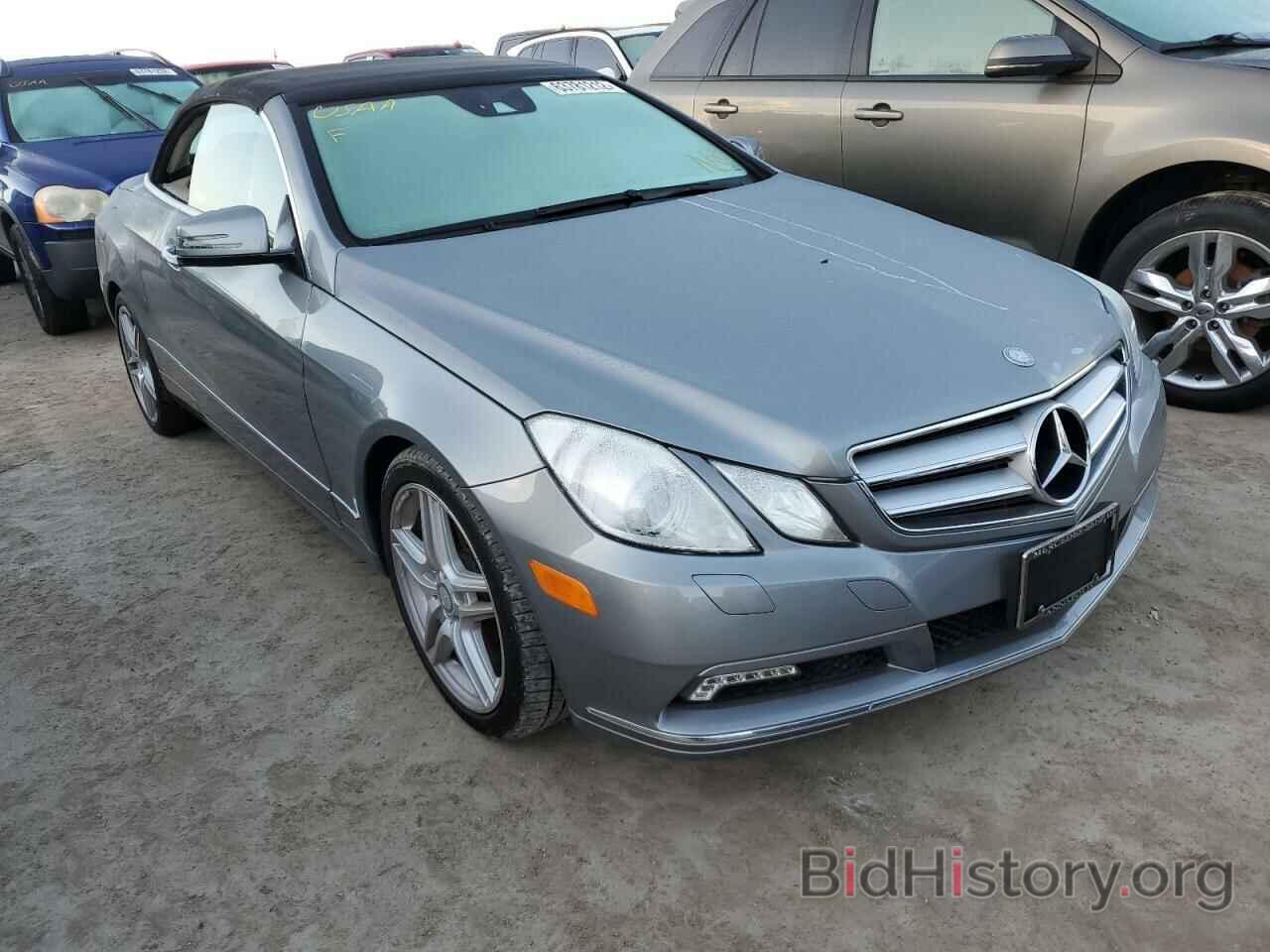 Photo WDDKK5GF1BF073815 - MERCEDES-BENZ E-CLASS 2011