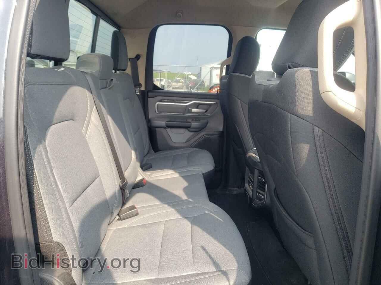 2019 RAM 1500 - VIN: 1C6SRFBT8KN512157 - Фото 10