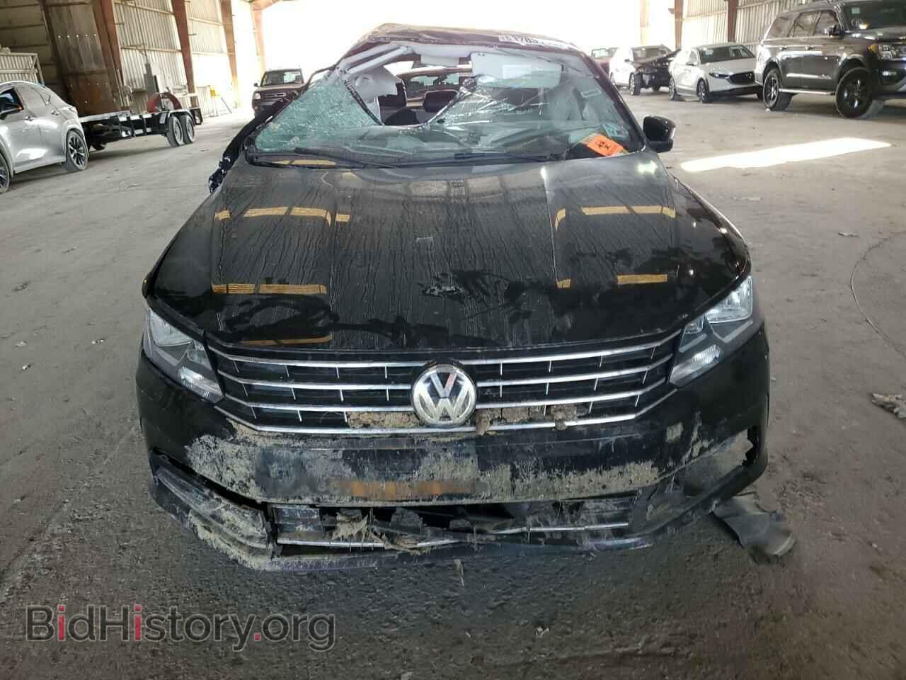 2017 VOLKSWAGEN PASSAT - VIN: 1VWAT7A36HC028664 - Фото 5