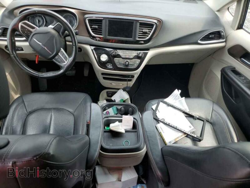 2019 Chrysler PACIFICA (VIN 2C4RC1BG8KR613023) — фото 8 из 12