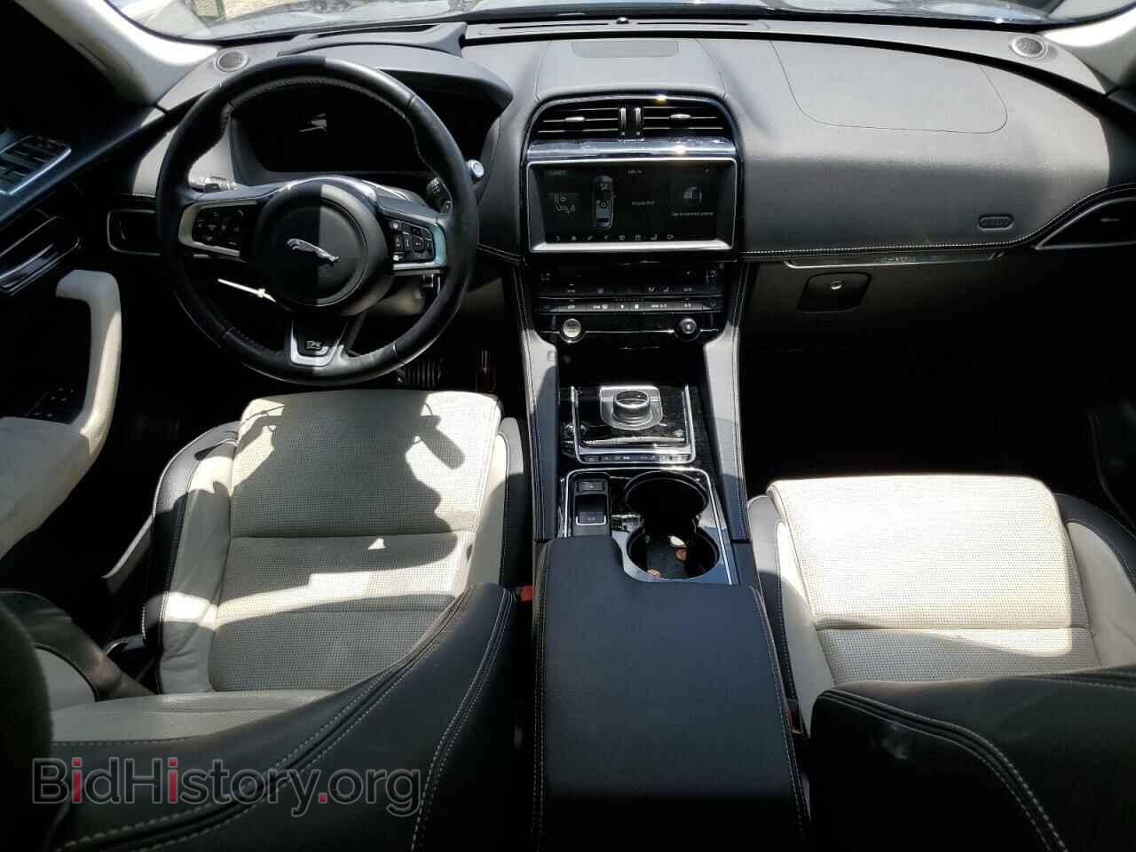 2017 JAGUAR F-PACE - VIN: SADCL2BV8HA894879 - Фото 8