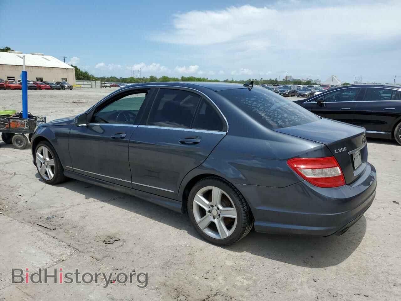 2010 MERCEDES-BENZ C-CLASS - VIN: WDDGF5EB8AR096936 - Фото 2