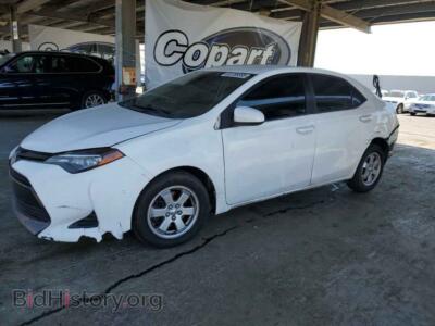 2017 Toyota COROLLA L, белый — VIN 2T1BURHE7HC838075, Copart