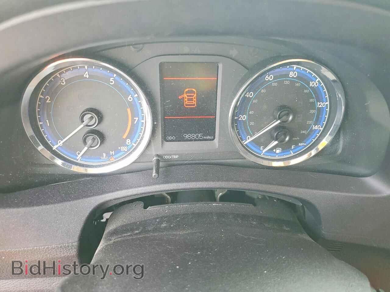 2017 TOYOTA COROLLA - VIN: 2T1BURHEXHC823960 - Фото 9