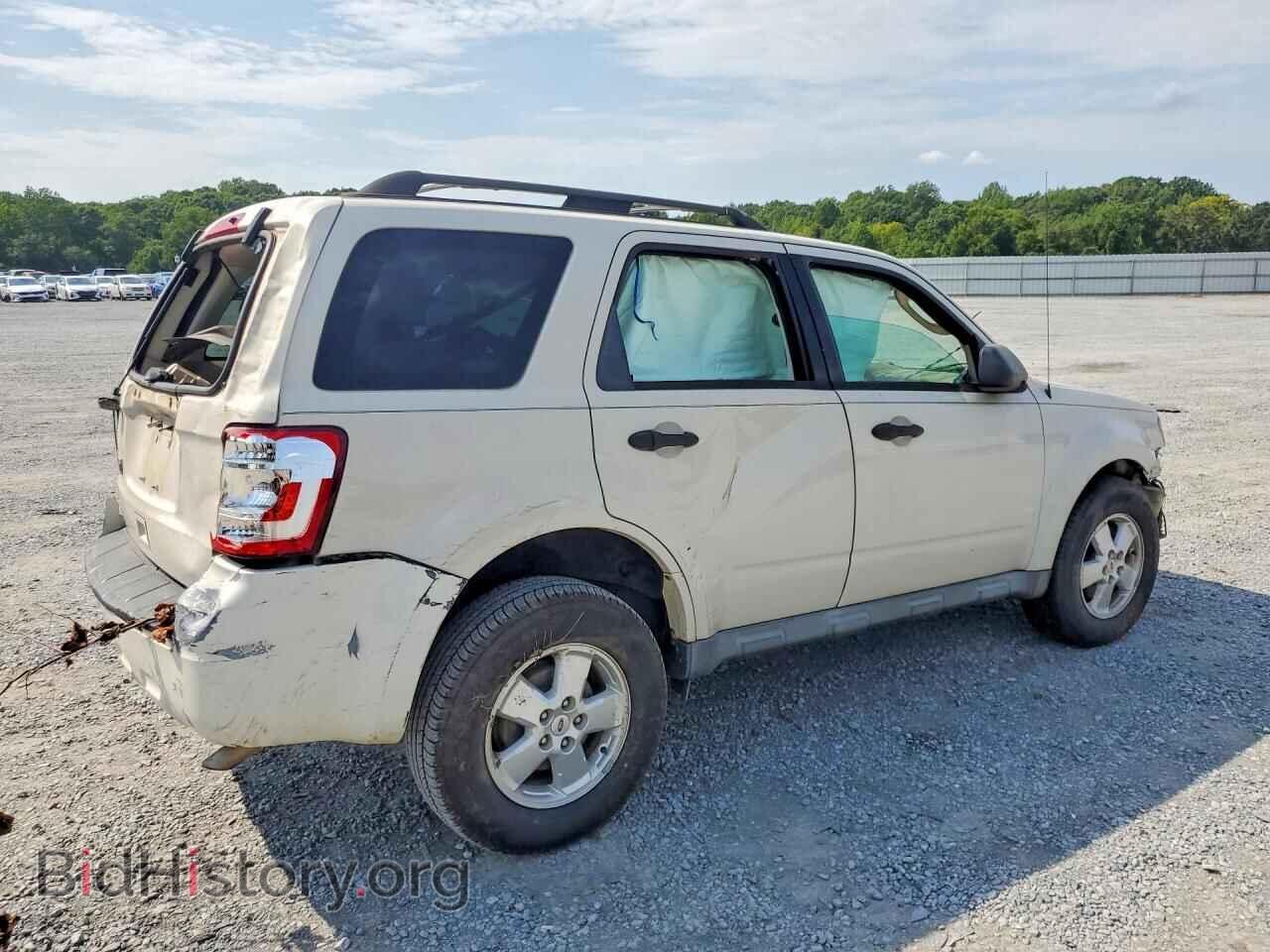 2011 FORD ESCAPE - VIN: 1FMCU0D77BKB79357 - Photo 3
