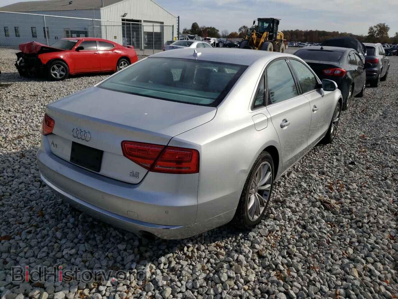 2011 AUDI A8 - VIN: WAUAVAFD4BN012905 - Фото 4