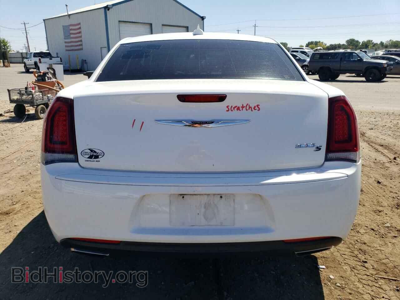 2019 CHRYSLER 300 - VIN: 2C3CCABG8KH654350 - Фото 6