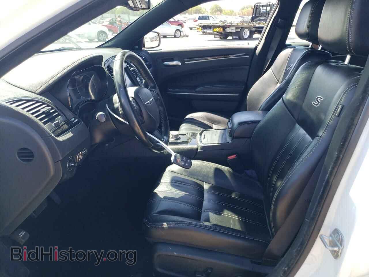 2019 CHRYSLER 300 - VIN: 2C3CCABG8KH654350 - Фото 7