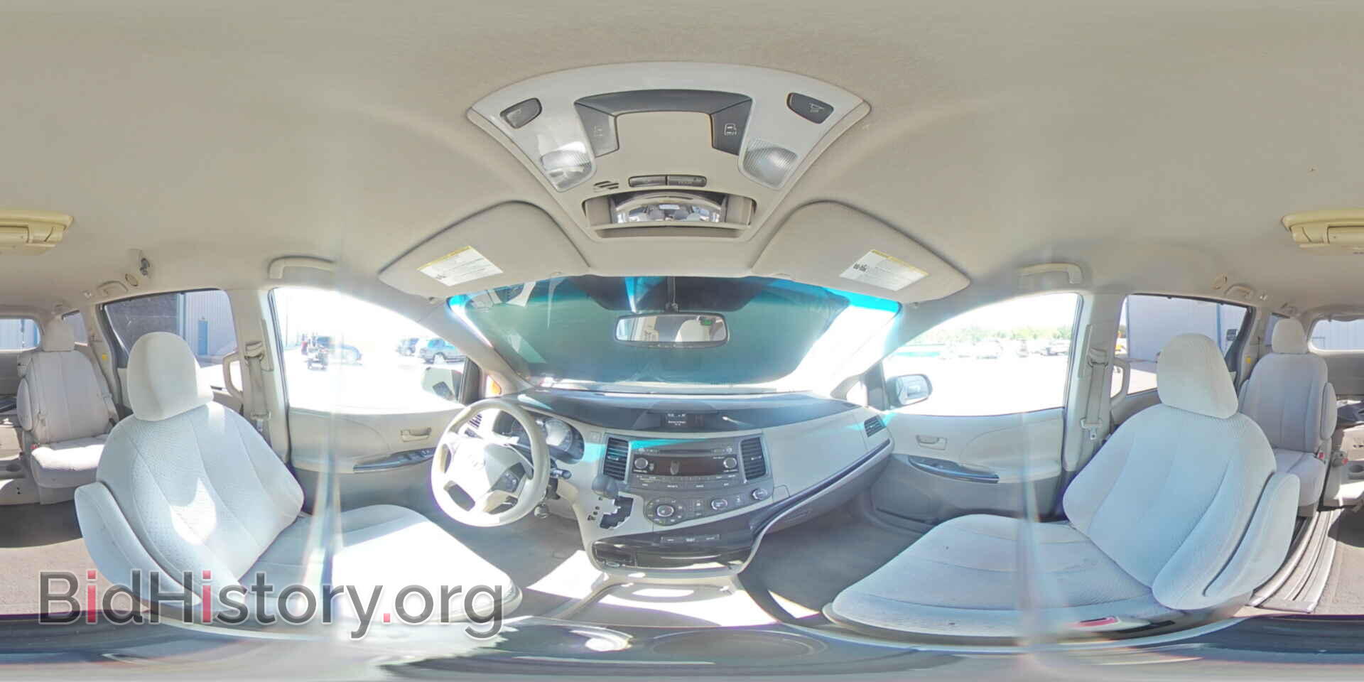 2011 TOYOTA All Models - VIN: 5TDKK3DC1BS121693 - Фото 15