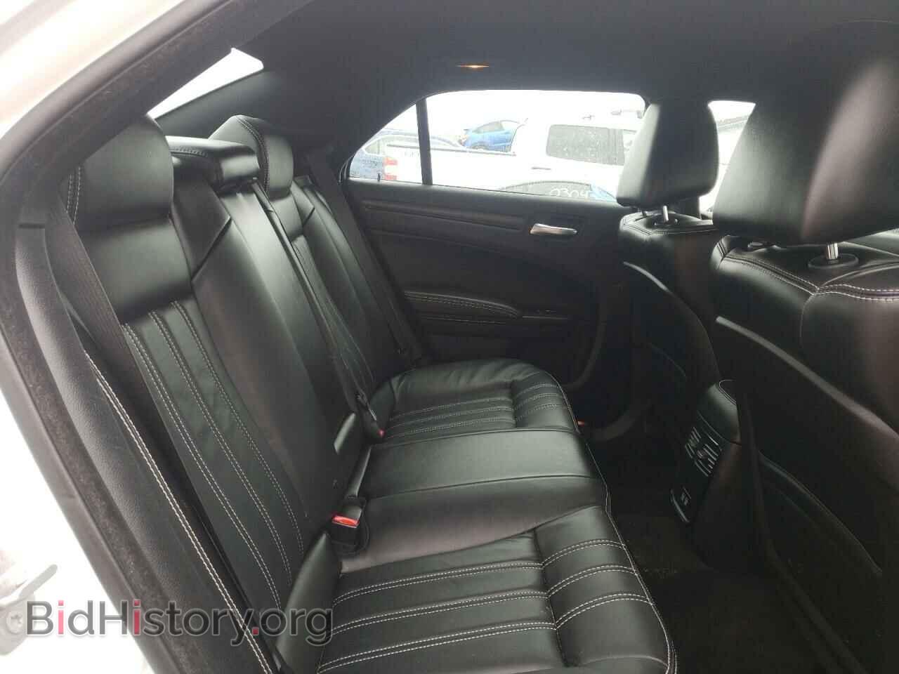 2016 CHRYSLER 300 - VIN: 2C3CCAGG3GH164351 - Фото 6