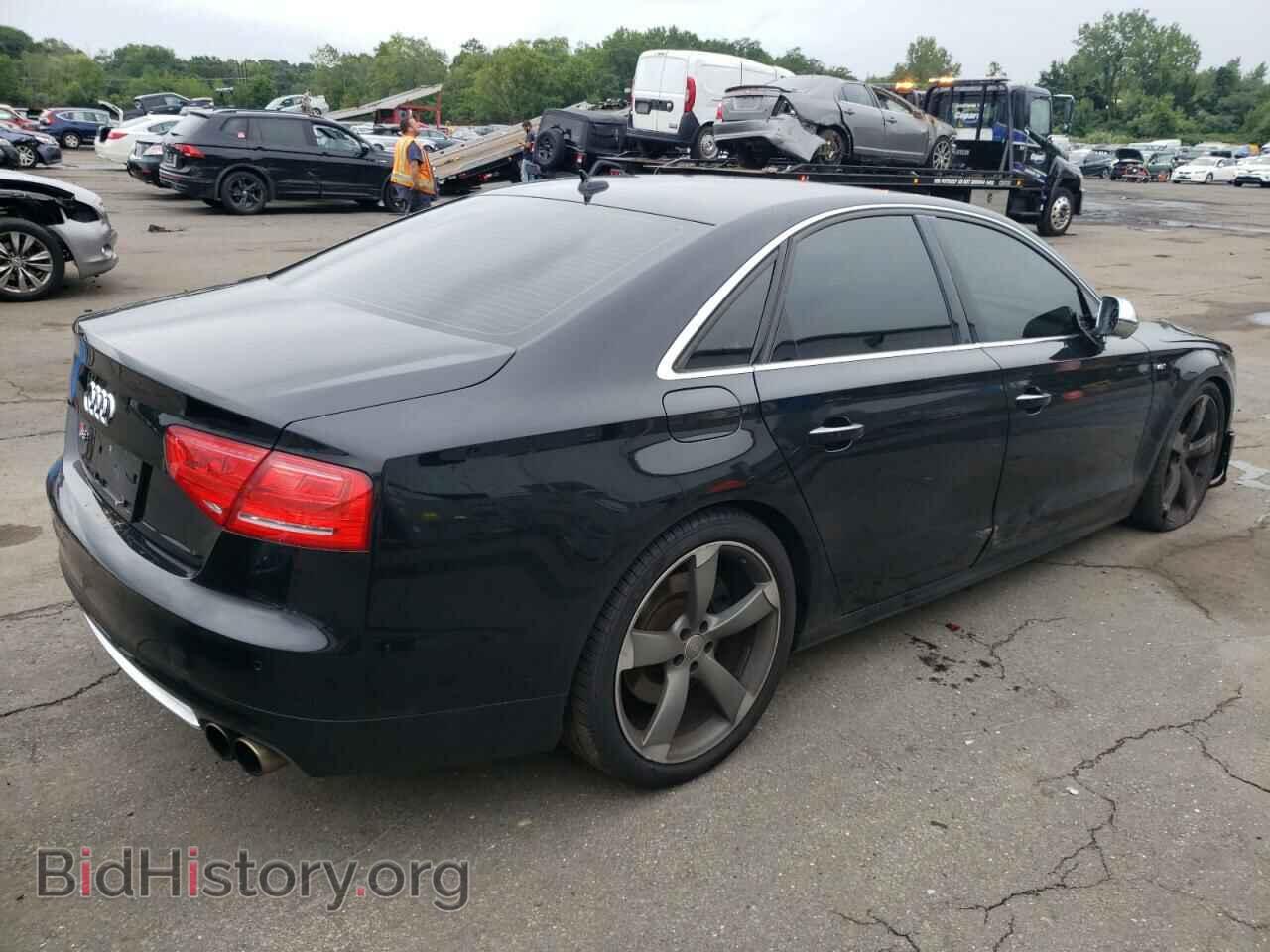 2013 AUDI S8 - VIN: WAUD2AFD9DN033810 - Photo 3