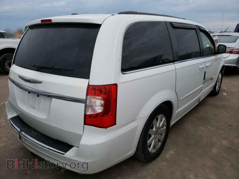 2016 Chrysler MINIVAN (VIN 2C4RC1AG6GR112401) — photo 4 of 10