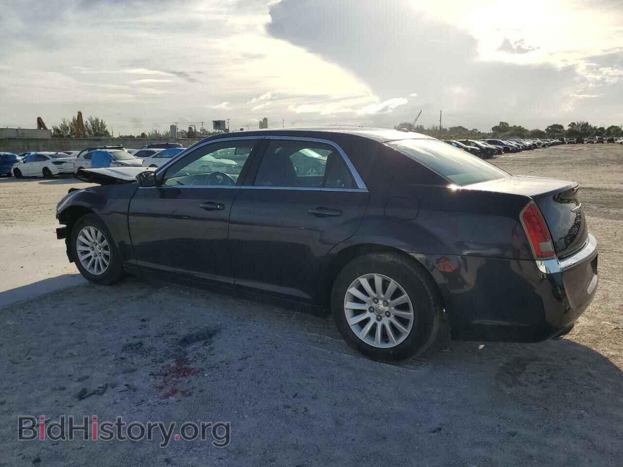 2012 CHRYSLER 300 - VIN: 2C3CCAAG9CH107235 - Фото 2