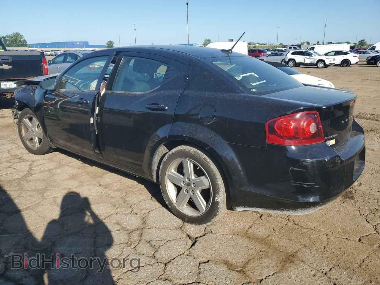 2011 DODGE AVENGER - VIN: 1B3BD4FB8BN591926 - Фото 2
