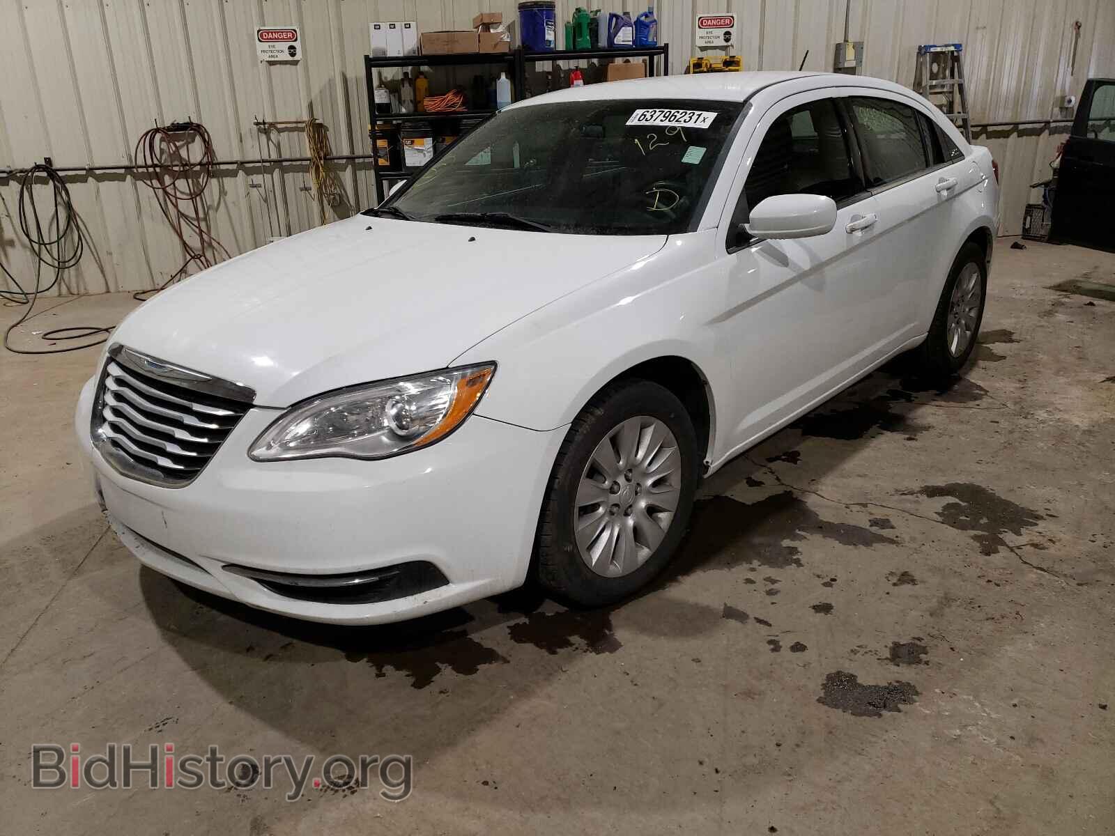 2014 CHRYSLER 200 - VIN: 1C3CCBAB9EN178276 - Фото 2