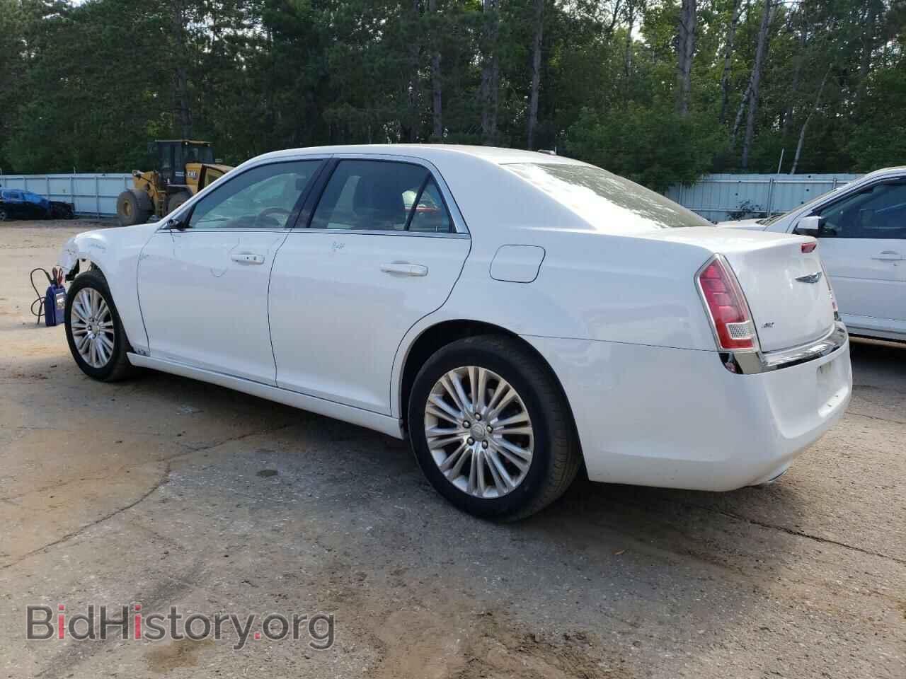 2014 CHRYSLER 300 - VIN: 2C3CCARG3EH185260 - Фото 2