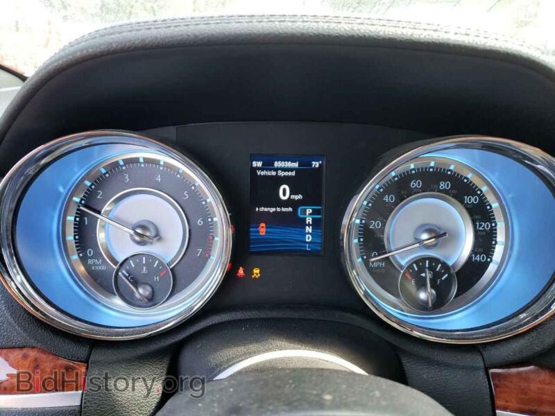2014 Chrysler 300 (VIN 2C3CCARG3EH185260) — фото 9 из 13