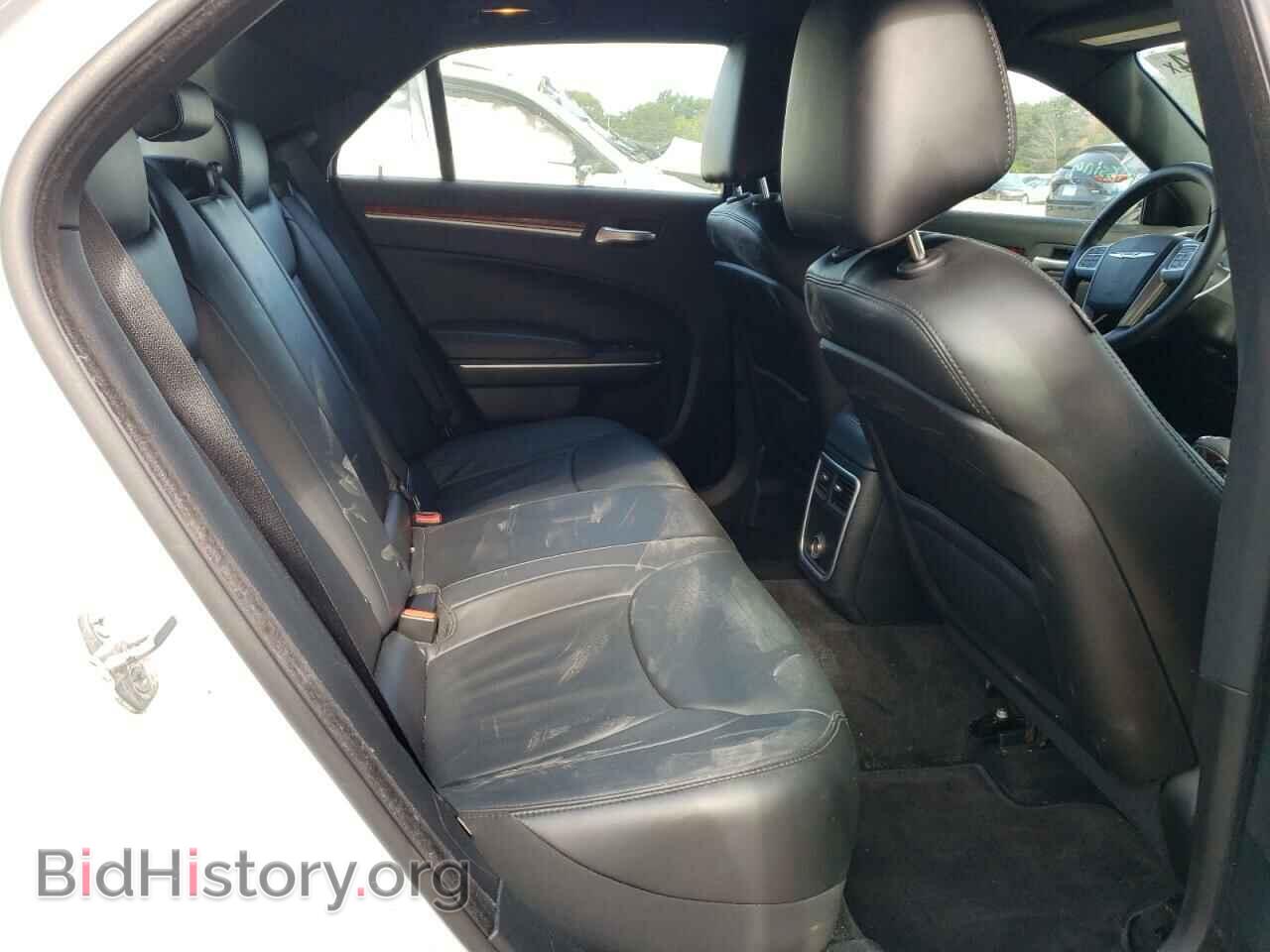 2014 CHRYSLER 300 - VIN: 2C3CCARG3EH185260 - Фото 10