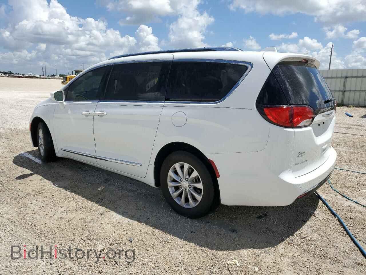 2019 CHRYSLER PACIFICA - VIN: 2C4RC1BG9KR554712 - Photo 2