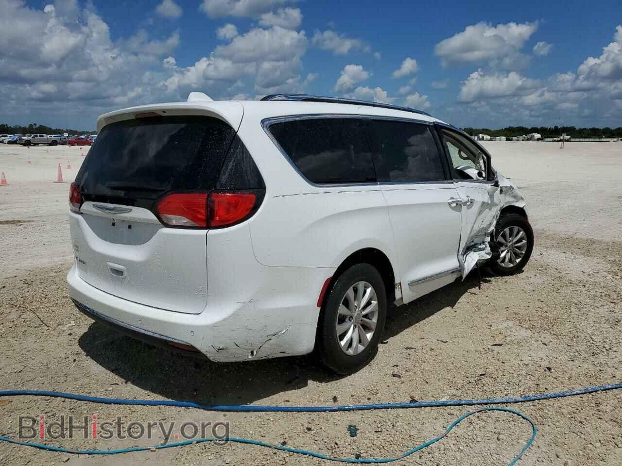 2019 CHRYSLER PACIFICA - VIN: 2C4RC1BG9KR554712 - Photo 3