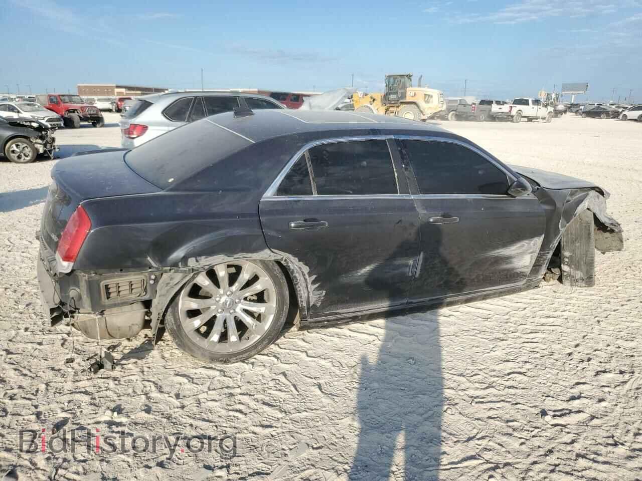 2016 CHRYSLER 300 - VIN: 2C3CCAAG3GH343658 - Фото 3