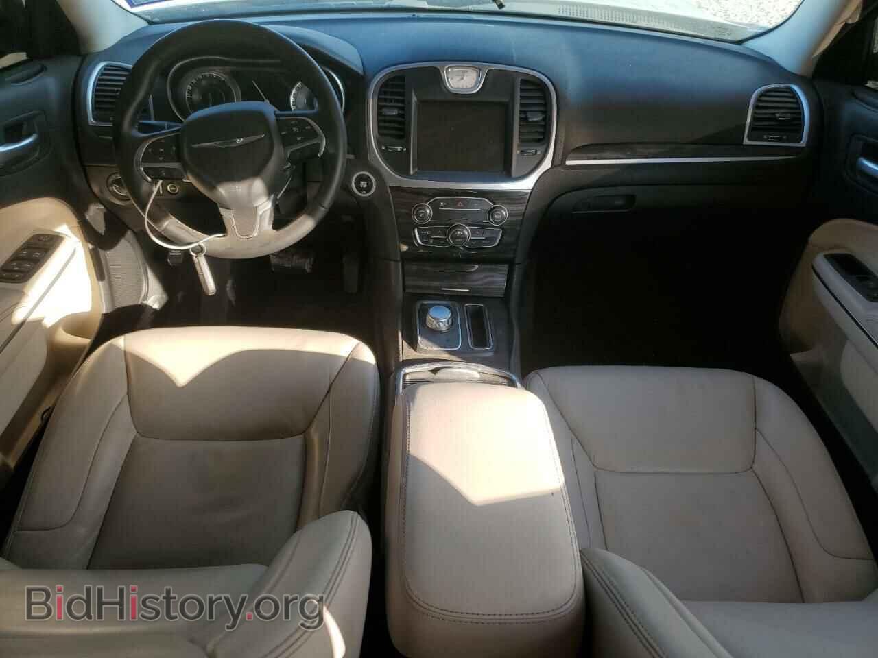 2016 CHRYSLER 300 - VIN: 2C3CCAAG3GH343658 - Фото 8
