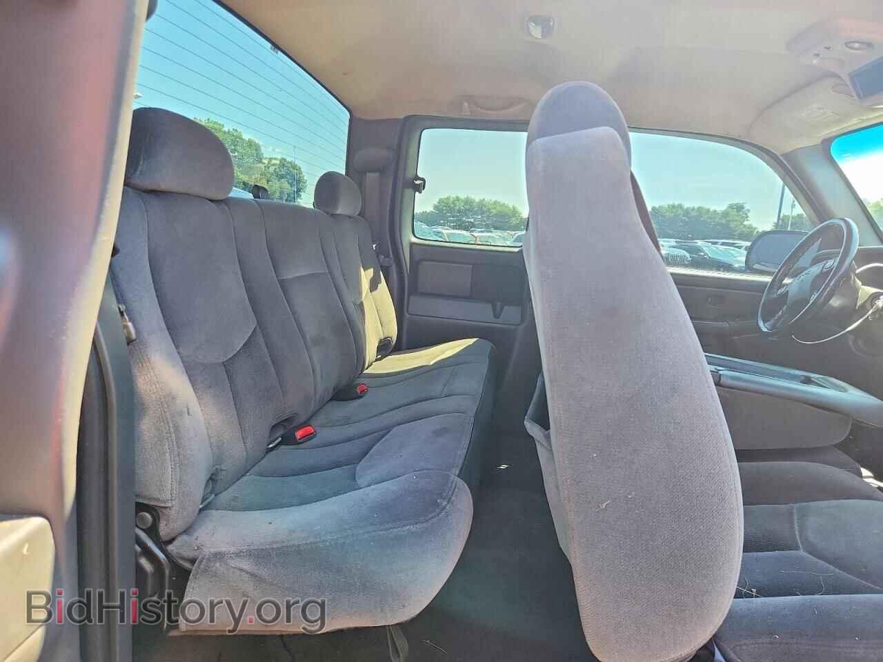 2005 GMC SIERRA - VIN: 1GTEK19BX5Z236121 - Фото 10