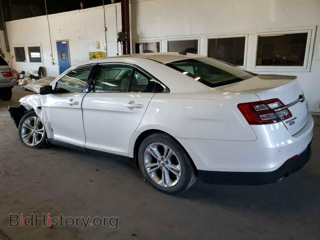 2018 FORD TAURUS - VIN: 1FAHP2E87JG112057 - Photo 2