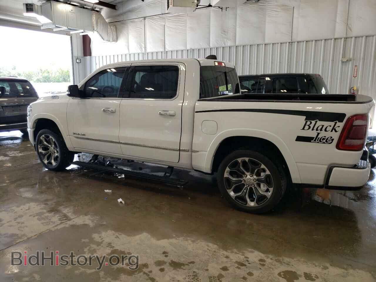2020 RAM 1500 - VIN: 1C6SRFHT1LN266822 - Фото 2