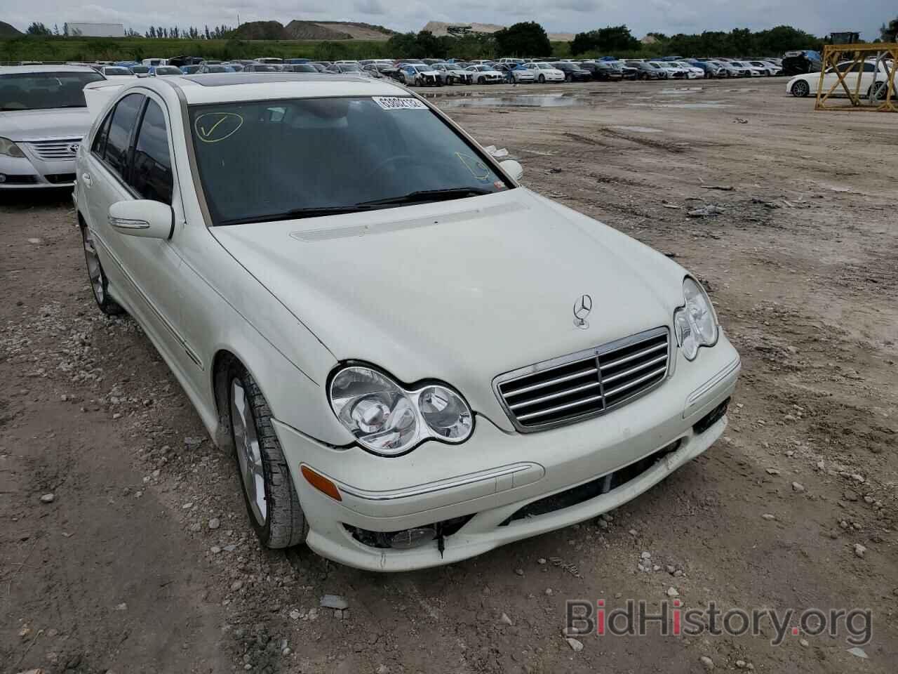 Photo WDBRF52H67A932096 - MERCEDES-BENZ C-CLASS 2007