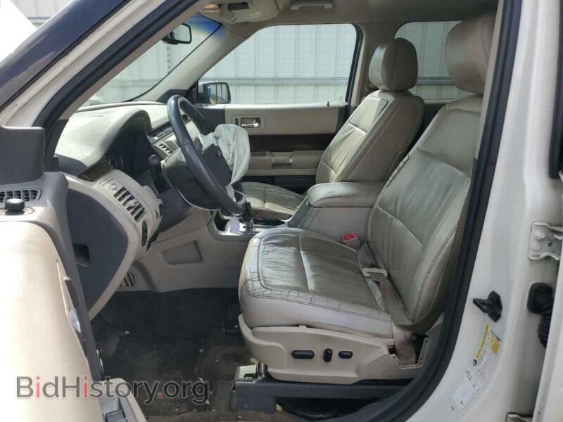 2011 Ford FLEX (VIN 2FMGK5CC4BBD19247) — photo 7 of 12