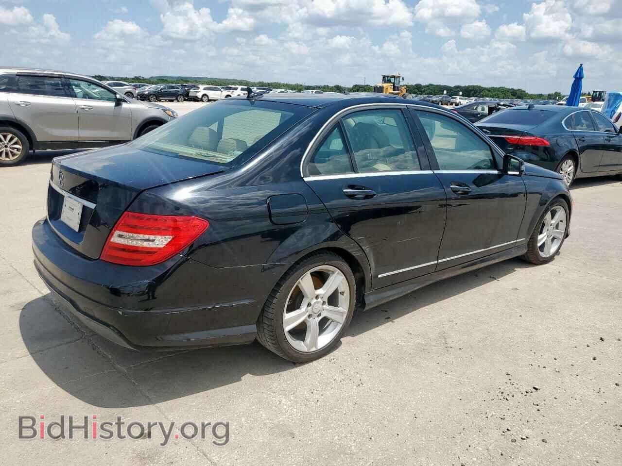 2013 MERCEDES-BENZ C-CLASS - VIN: WDDGF4HB4DA759749 - Фото 3