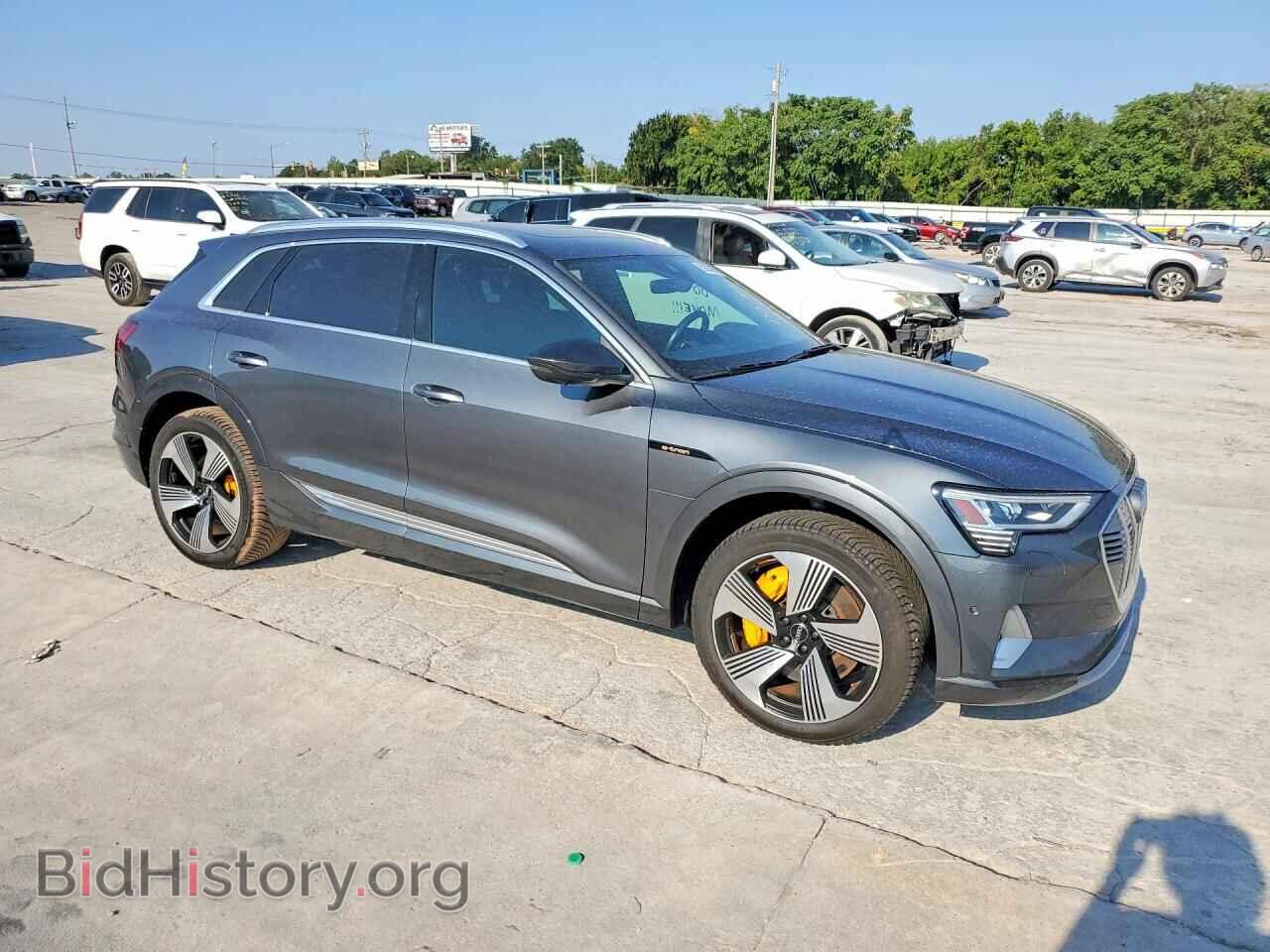 2019 AUDI E-TRON - VIN: WA1VAAGE3KB007357 - Photo 4