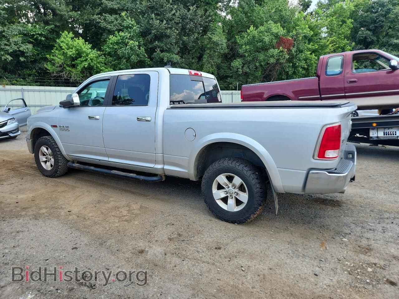 2018 RAM 1500 - VIN: 1C6RR7VM3JS258379 - Photo 2